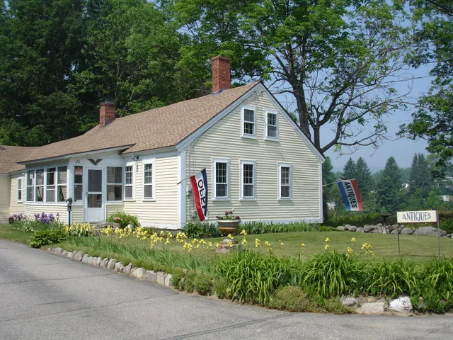Antiques at Moultonboro