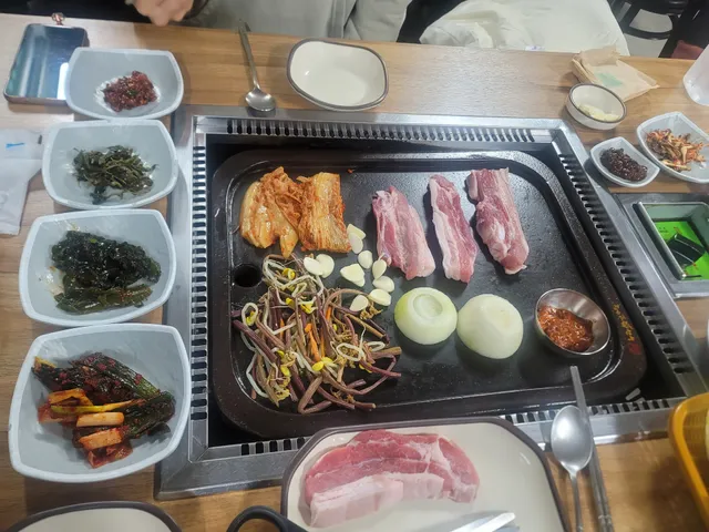 강촌 제주산 흑돼지