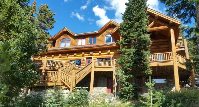 The Silver Lake Lodge