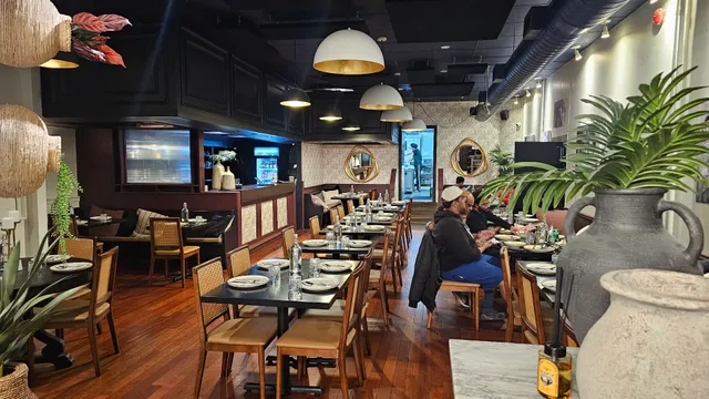 India Paradise - Halifax Downtown