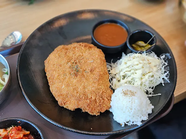 길동우동 공항점