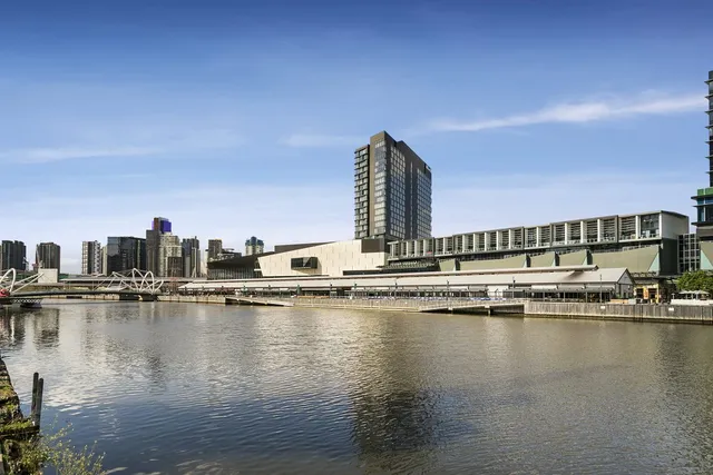 Melbourne Holiday Apartments South Wharf
