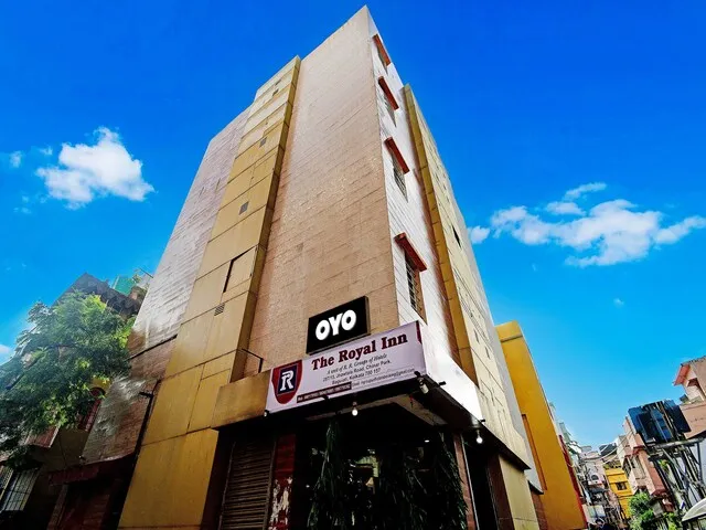 OYO Flagship Hotel Royal Inn