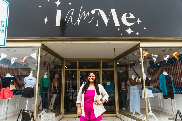 i AM me