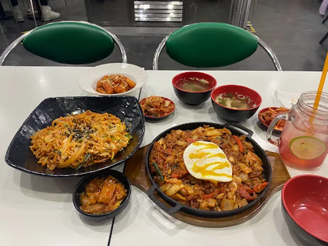 Hanuri Korean Fast Food