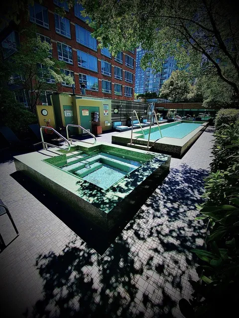 L'Hermitage Vancouver