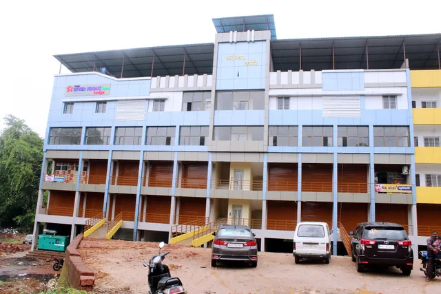 Neelisha River Front Inn Lodge