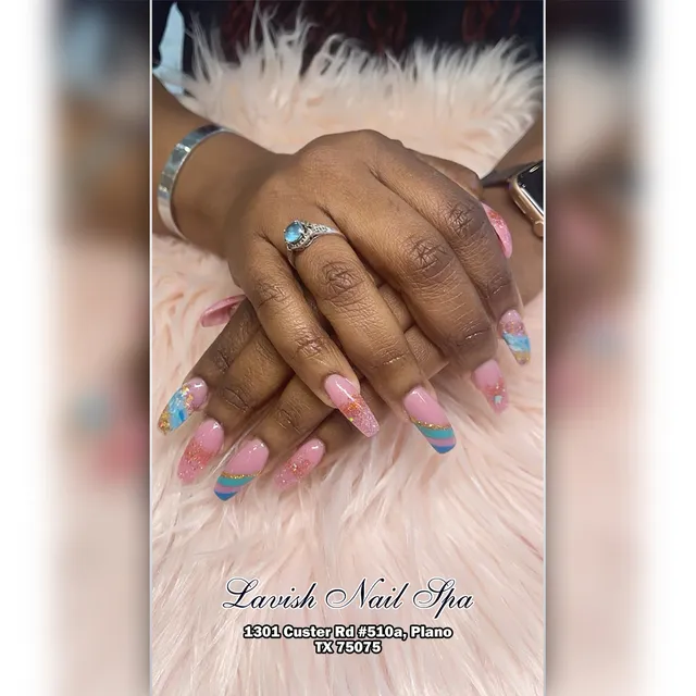 Lavish Nail Spa