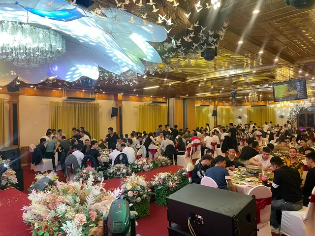 Làng Du Lịch Sinh Thái Sen Hồ