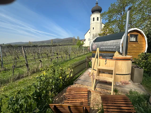 Schlaffass - Schlafen im Holzfass Thallern