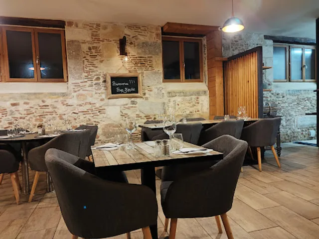 Le Vingt-quatre mille cent