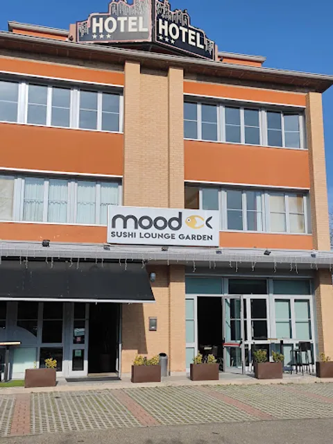 MOOD Sushi Lounge Garden