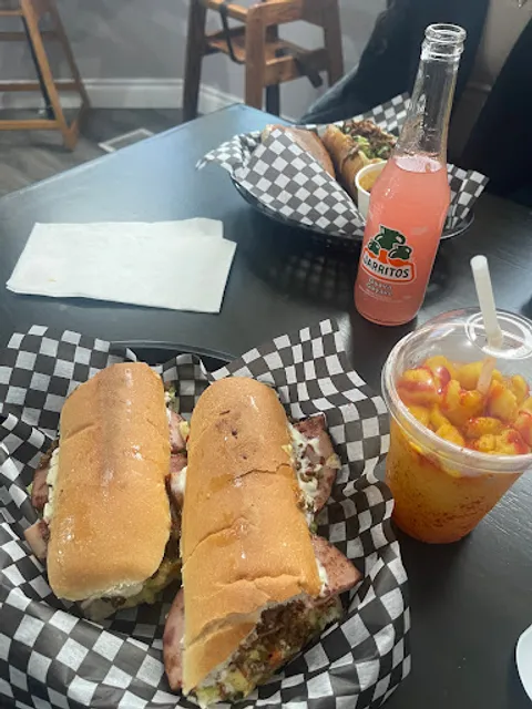 Los Brothers Restaurant