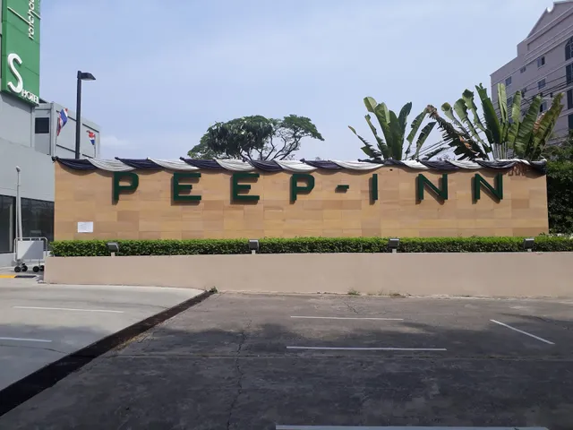 Peep Inn Hotel
