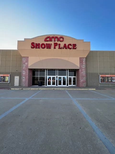 AMC CLASSIC Galesburg 8
