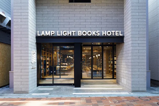 LAMP LIGHT BOOKS CAFE