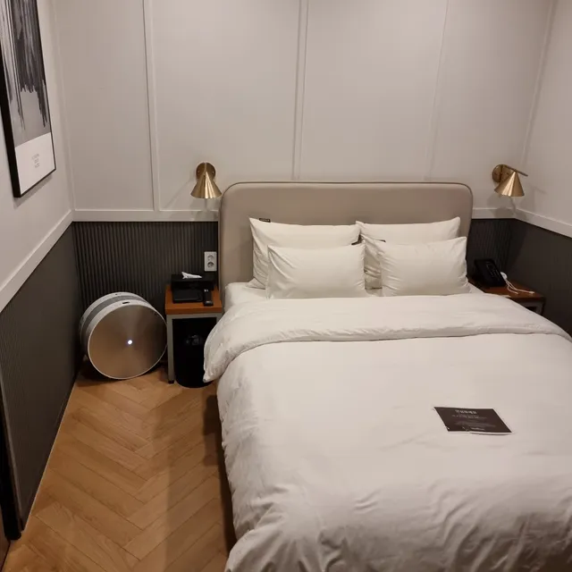 리미트에잇 호스텔