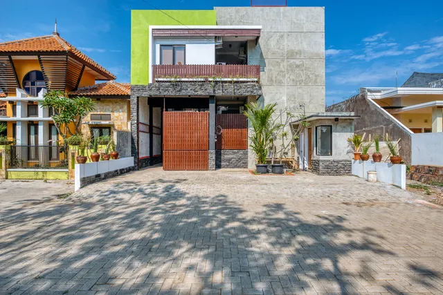 RedDoorz Syariah @ Jl. Cengger Ayam Dalam