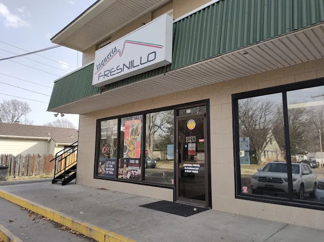 Kraft Manor Shopping Center