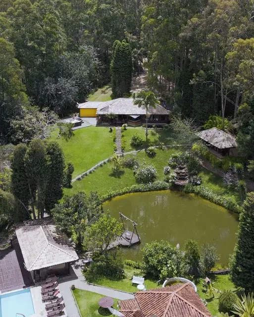 Caledonia Peak Challets