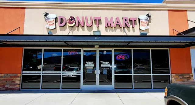 Donut Mart