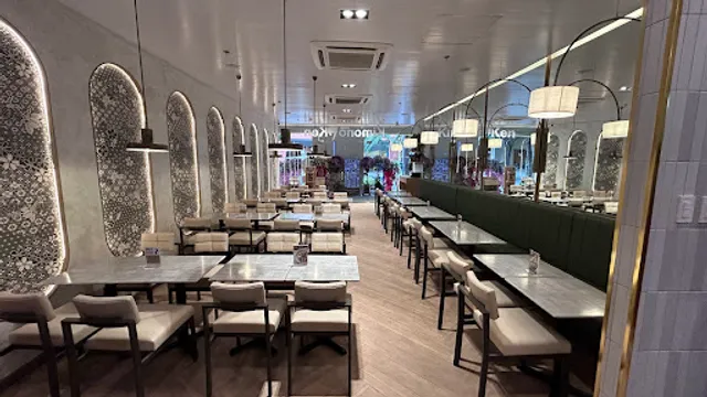 Kimono Ken Mall of Asia