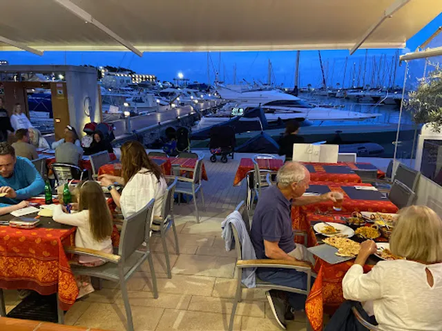 Bollywood Indian restaurant