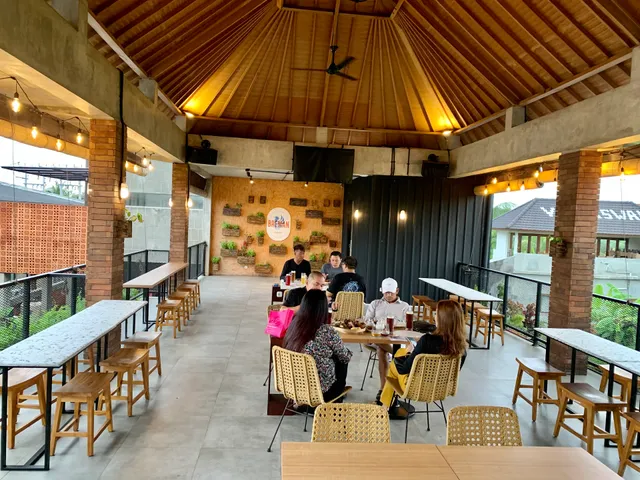 BREMAN Brewery & Bar