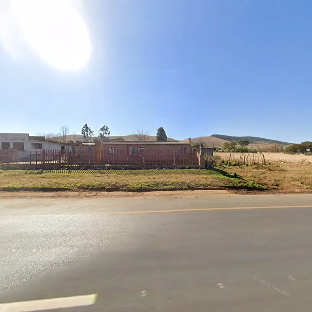 Izinjiki Namacusi Guest House