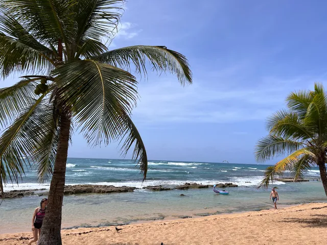 La pozita azul Beach