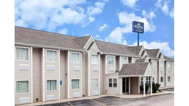 Microtel Inn & Suites by Wyndham Ardmore