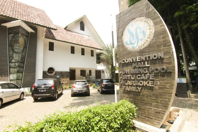 Grand Situ Buleud Hotel