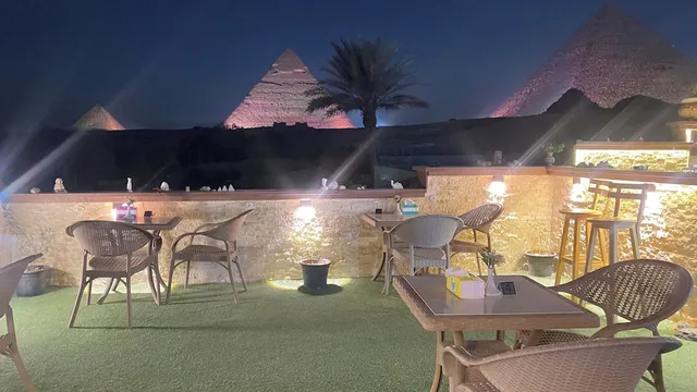 Seven Pyramids View Inn