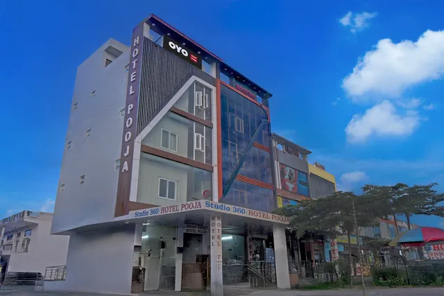 Pooja Hotel
