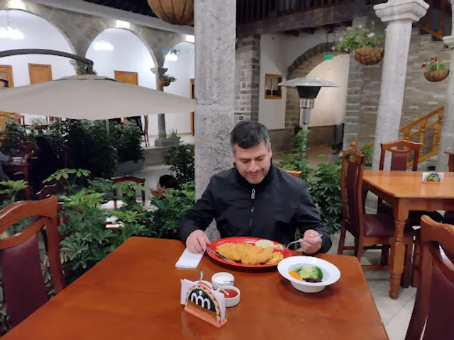 Casona Leonard D'Patrick