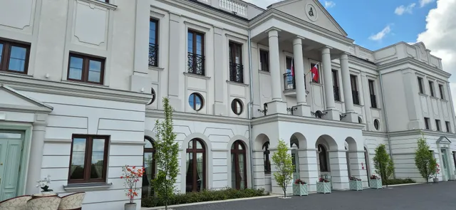 ARKADIA - imprezy okolicznościowe, hotel, restauracja