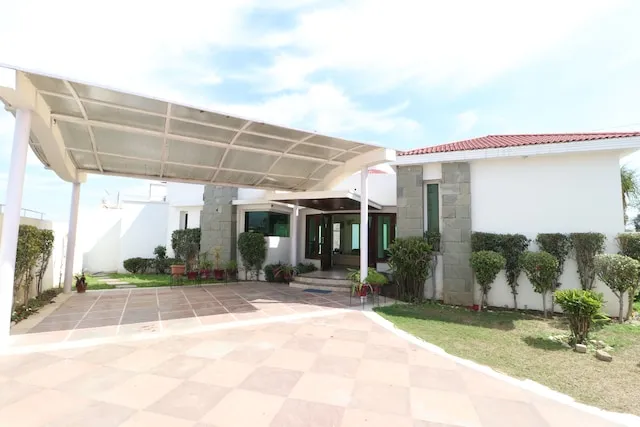 OYO Paul's Wedding House