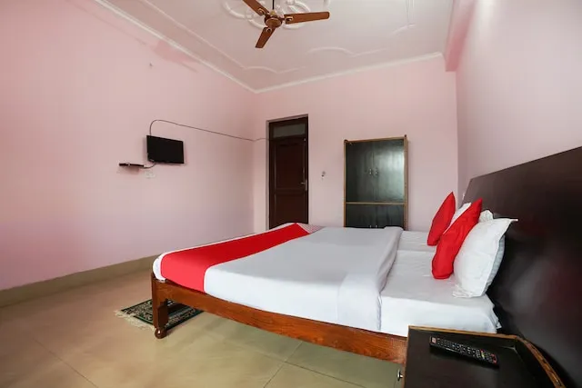 OYO Savera Residency