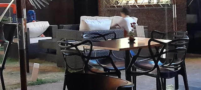 China's Cook Oficial