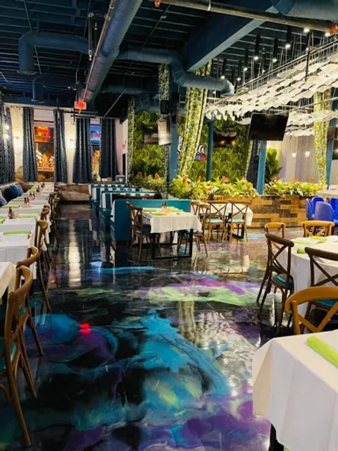 La Resaca Seafood Bar