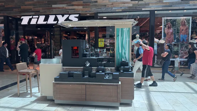 Customeeze Crystal Engraving