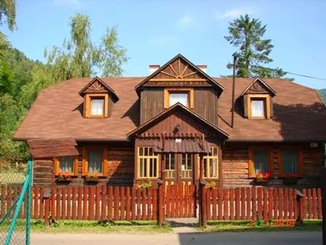 Stary Dom. Pokoje gościnne. Kukiełka A.P.D.P.