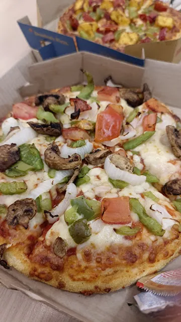 Domino's Pizza | Regency Antillia, Thane