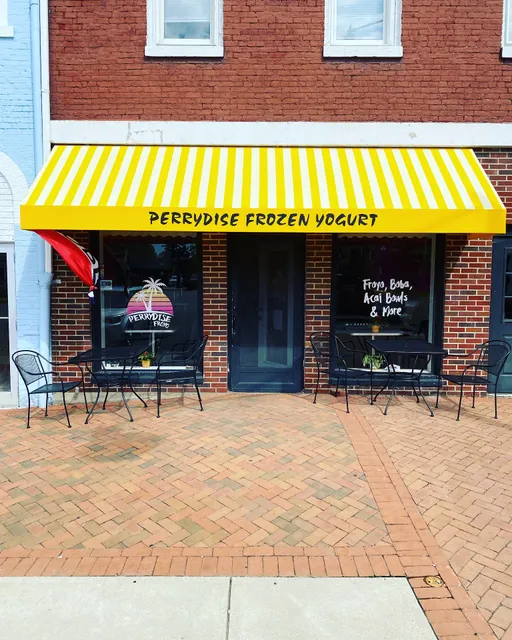 Perrydise Frozen Yogurt