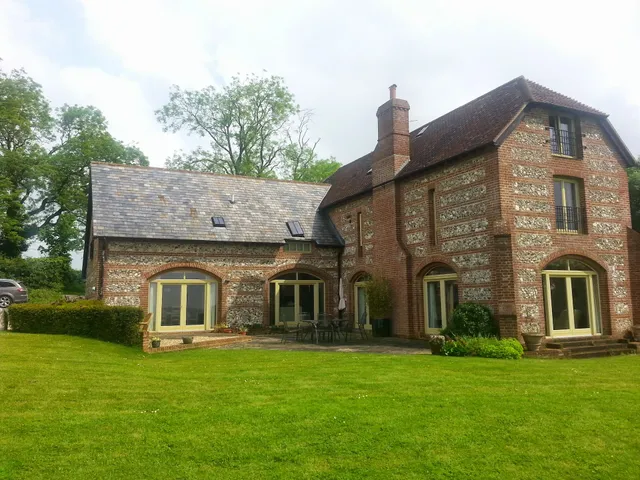 Lodge Farmhouse