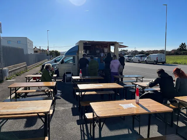 Mollica’s Street Food