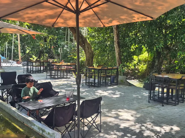 JTP CAFE RIVER CAMPSITE BETONG