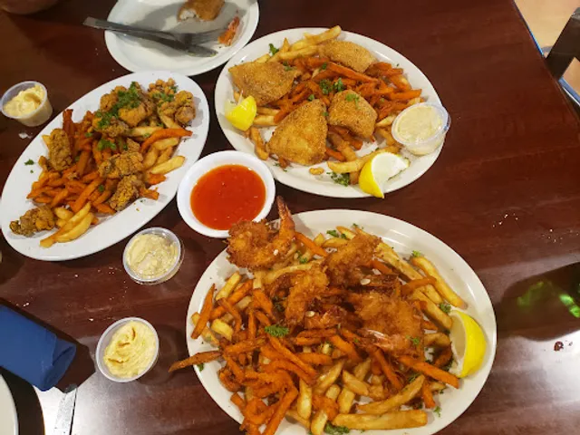 Railroad Seafood & Brewery - 624