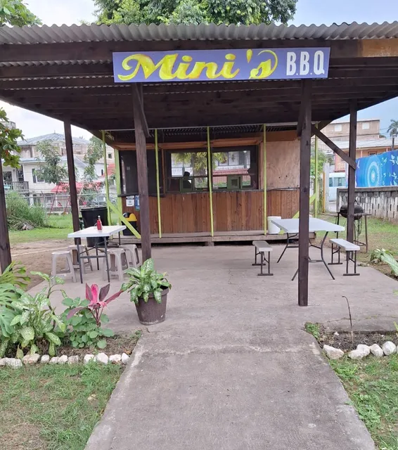 Mini’s BBQ