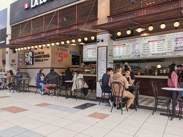 La Lucha Sangucheria Criolla